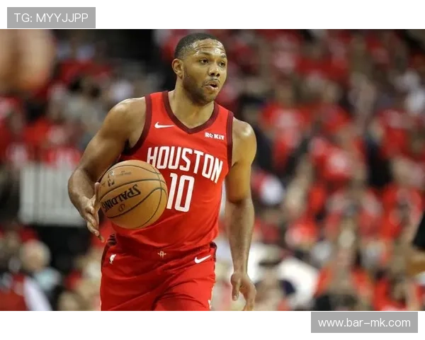 戈登防守端表现亮眼,成球队防线新基石 戈登防守端表现亮眼,成球队防线新基石