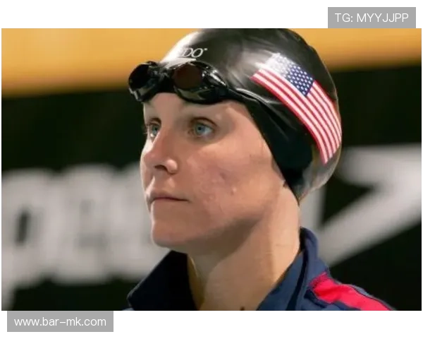 珍妮·汤普森自由泳接力传奇再现，团队默契助力突破纪录